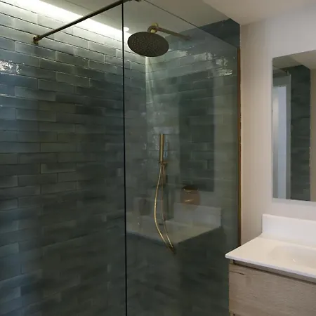 Medina Homes Deanes Lejlighed *